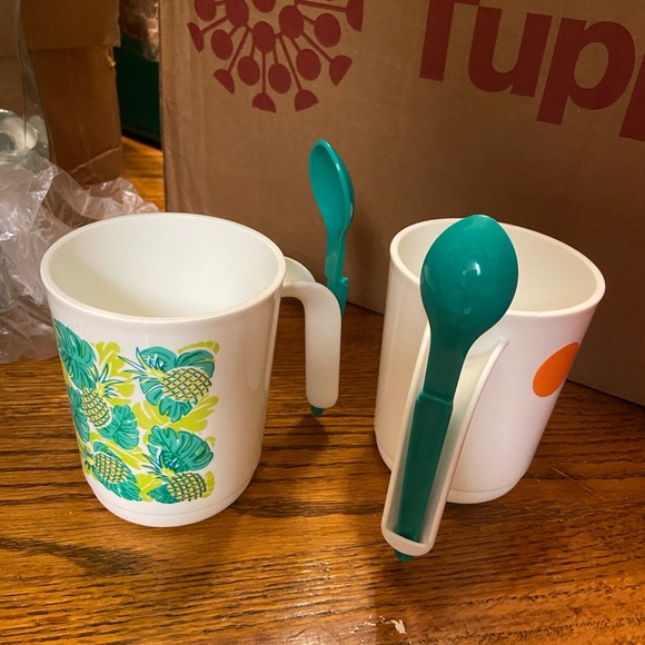 Tupperware - Picture 4 of 10